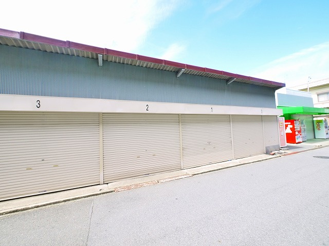 田村ガレージの外観
