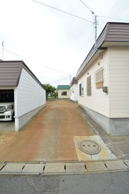 【外観】 | 福士住宅 | 道路からの入口通路