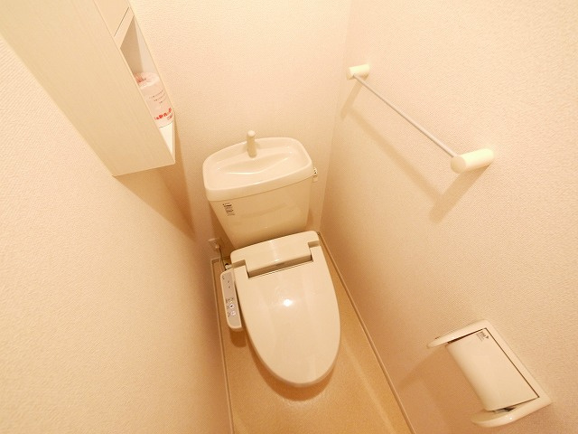 ジェントルハウスのトイレ|ゆったりとした空間のトイレです