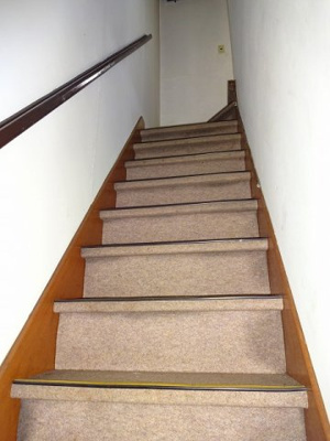 【内装】 | 湖畔１丁目貸店舗 | 階段