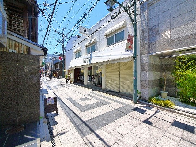 松山ビルの周辺