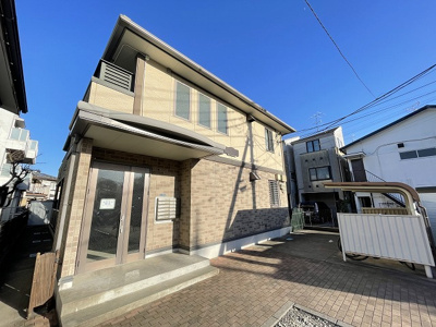 【外観】 | Ｔ・メゾンリビエール | 小田急線「向ヶ丘遊園」駅まで徒歩圏内！2沿線利用可能な「登戸」駅も徒歩圏内☆コンビニが近くて便利な住環境です♪