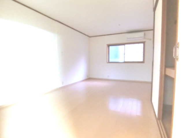 薮内ハイツの居間・リビング