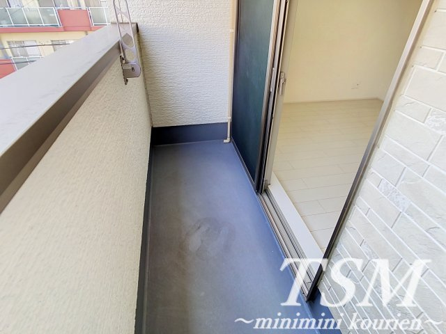 フジパレス寝屋川のバルコニー