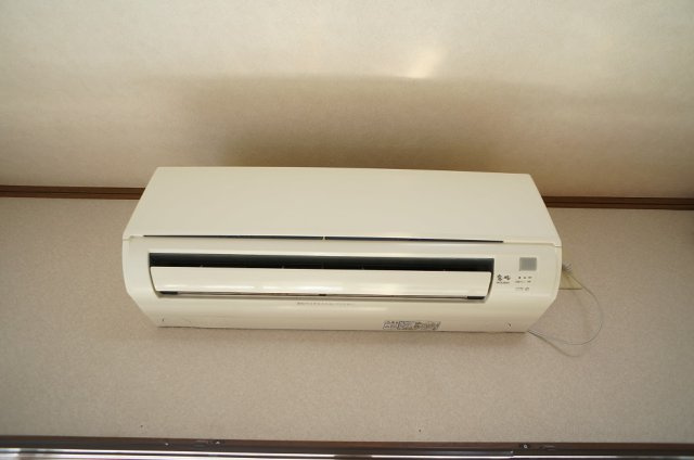 【設備】 | コーポガーベラ | 空調設備