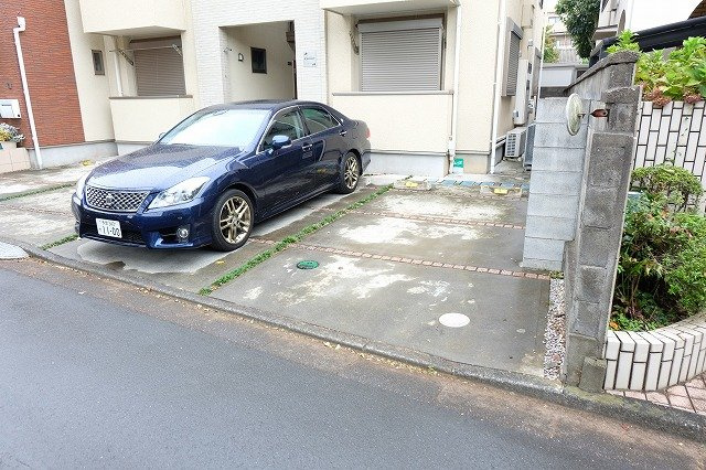 Cerisierの駐車場