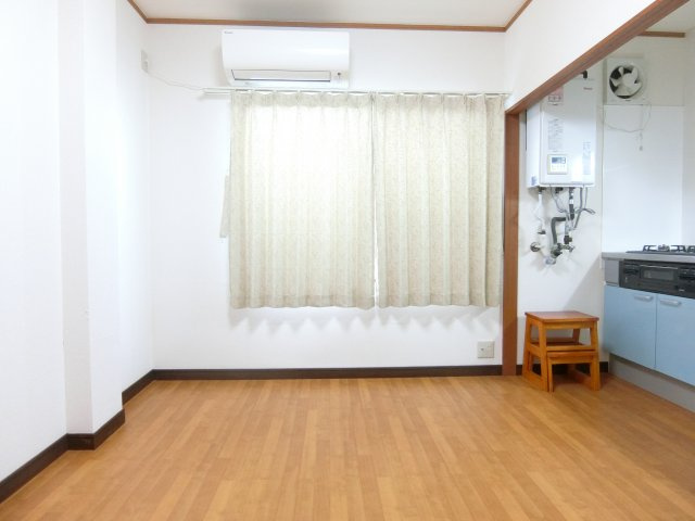 マンションシャトローの寝室|同物件別部屋イメージ