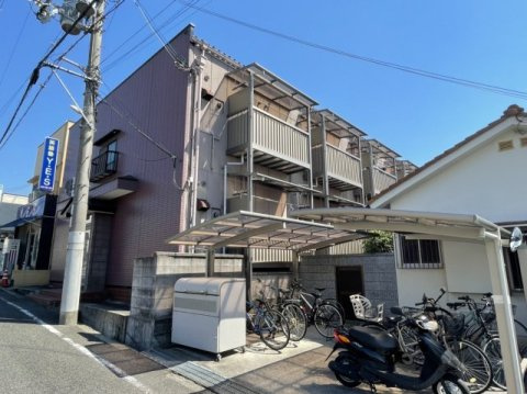 マンションシャトローの外観