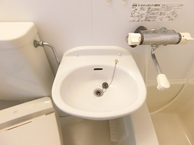 マンションシャトローの洗面所|同物件別部屋イメージ