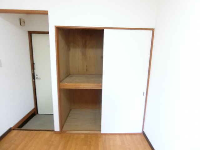 マンションシャトローの収納|同物件別部屋イメージ
