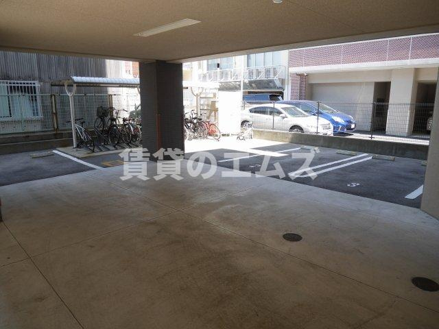 【駐車場】 | ピュア博多駅南壱番館