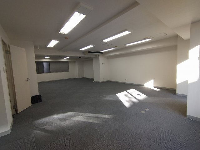 台東区上野５丁目の事務所の内装