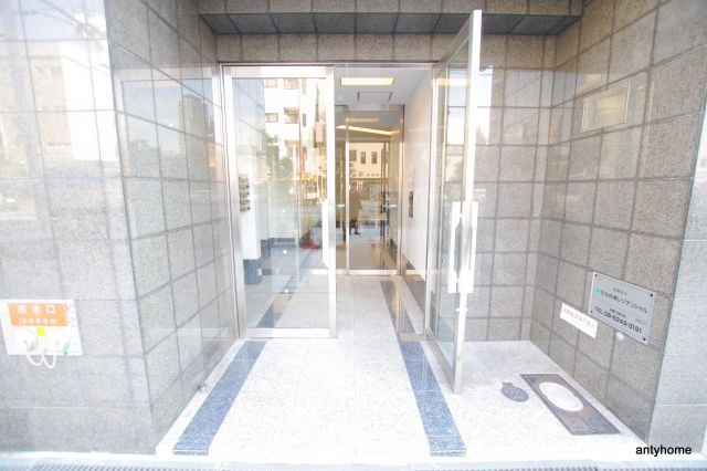 K-CRAFT UMEDA161　仲介手数料無料のエントランス