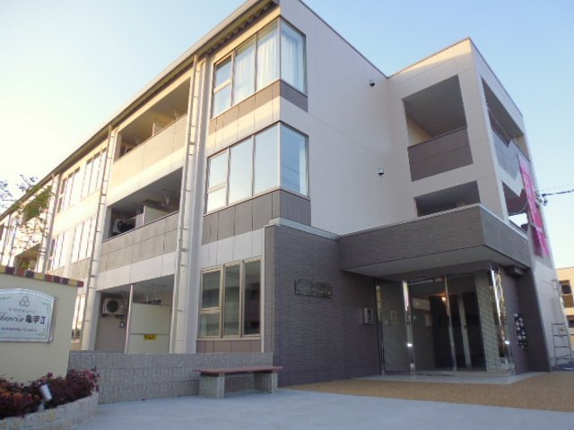 倉敷市東塚２丁目のアパートの外観