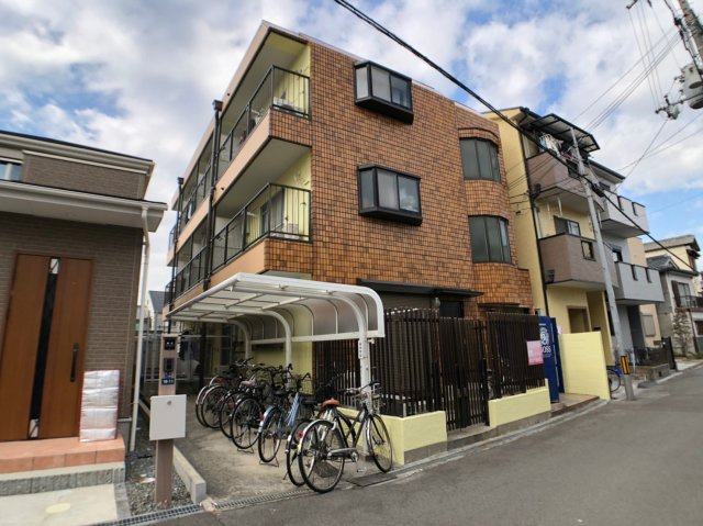 Ｐａｌａｉｓ　ルミエール( 近畿大学 一人暮らし )の外観
