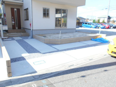 【駐車場】 | 岩槻区　大字岩槻　全2棟　1号棟　38坪　らすと１棟 | 駐車場があるので、車を買う予定の方も安心です。2280から2230万円に価格変更です。