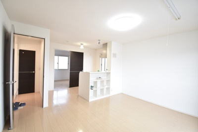 【居間・リビング】 | メゾンエトワール観音寺