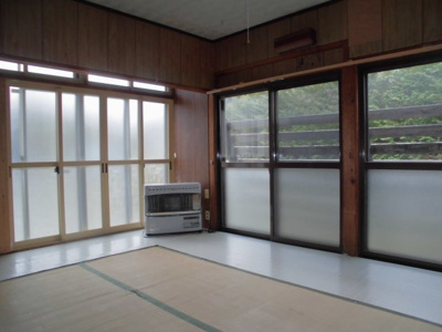 【居間・リビング】 | 大館市比内町片貝・中古住宅