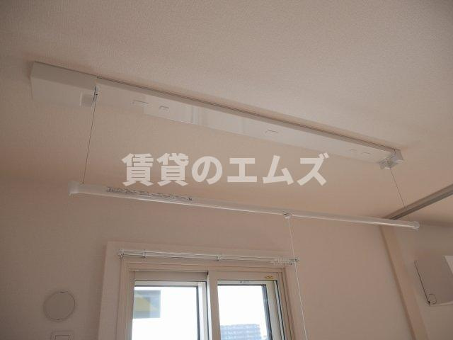 【設備】 | Ｄ－ｒｏｏｍ空港西 | Ｄ－ｒｏｏｍ空港西の室内物干し