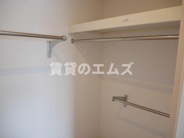 【収納】 | Ｄ－ｒｏｏｍ空港西 | Ｄ－ｒｏｏｍ空港西のウォークインクローゼット