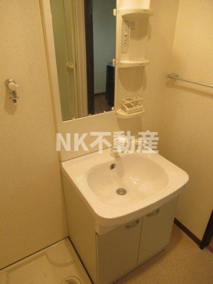 【洗面所】 | プロミネンス（荒本賃貸） | 明るい洗面所です