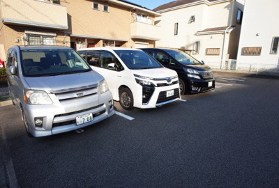 【駐車場】 | グランアヴァンティB棟 | 駐車場