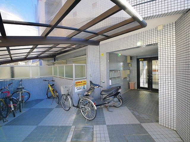 シティパレス生駒谷田町Ｐ７のその他共用部分|自転車置き場