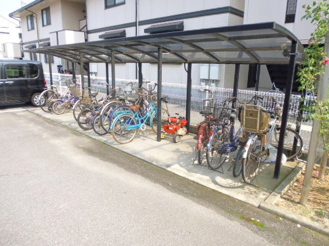 倉敷市大島のアパートのその他共用部分|自転車置き場