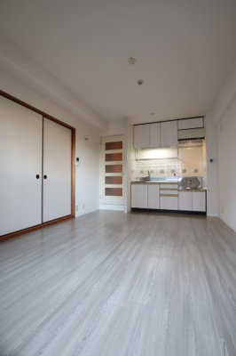 【居間・リビング】 | エルベ深井