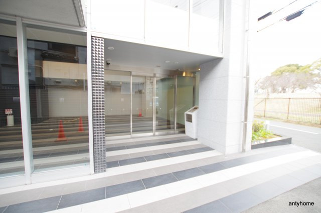 エステムコート梅田天神橋3アヴァンテ　仲介手数料無料のエントランス