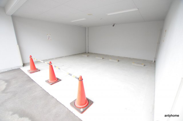 エステムコート梅田天神橋3アヴァンテ　仲介手数料無料の駐車場