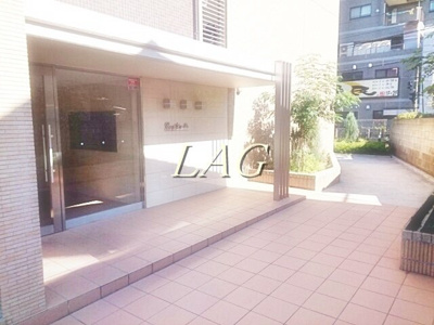 【エントランス】 | セシリア  | エントランスです。