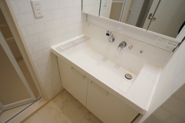 【洗面所】 | 三田カルチャータウン・リフォレＣ棟406号室　女子学生専用シェアハウス