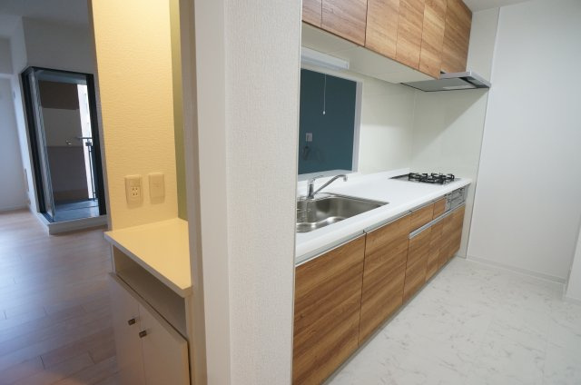 【キッチン】 | 三田カルチャータウン・リフォレＣ棟406号室　女子学生専用シェアハウス