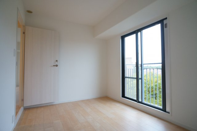 【洋室】 | 三田カルチャータウン・リフォレＣ棟406号室　女子学生専用シェアハウス