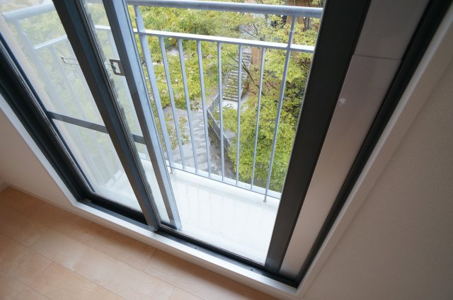 【バルコニー】 | 三田カルチャータウン・リフォレＣ棟406号室　女子学生専用シェアハウス