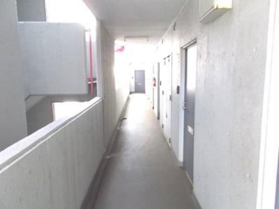 【その他共用部分】 | キューブ塚口 | 廊下