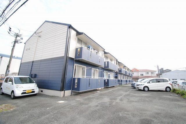 コーポ橋口の駐車場