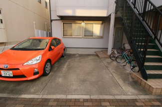 【駐車場】