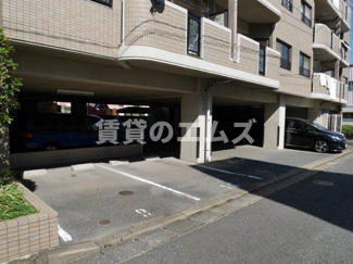 【駐車場】 | ジニアルコート大橋の駐車場