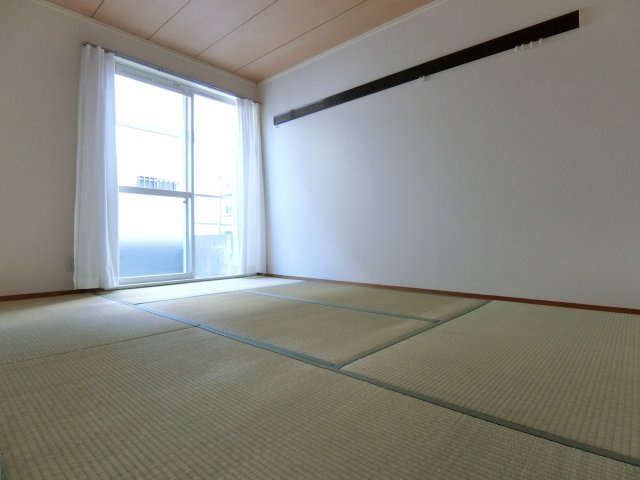 パインリーフ泉ヶ丘の和室