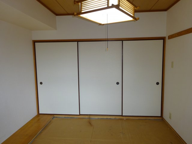 アルモニコンフォールの和室