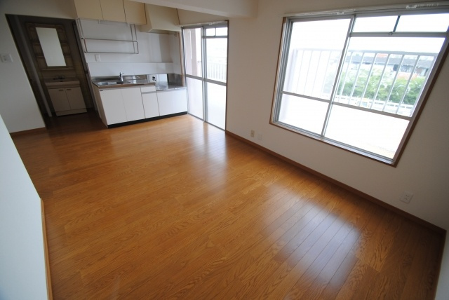 馬場ビルの居間・リビング|内装イメージ：同物件別室