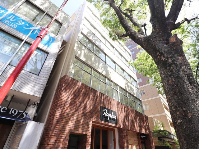  荒木ビルの外観|荒木ビル （1F)