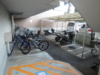 【その他共用部分】 | マイキャッスルたまプラーザ | 駐輪場・バイク置場