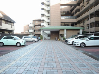 【駐車場】