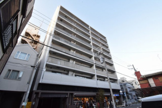 【外観】 | 横浜市営地下鉄ブルーライン「蒔田」駅直結徒歩1分と好立地。