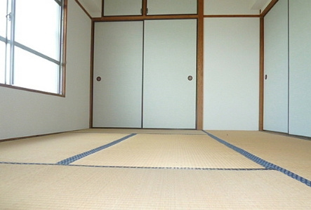 第1山下ビルの和室