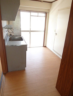 第1山下ビルの居間・リビング