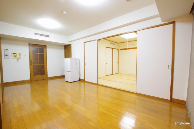 グランヴィ新大阪　仲介手数料無料の洋室